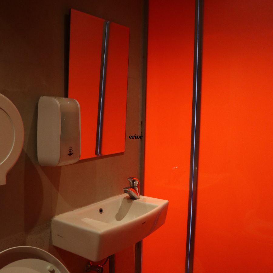 Interior kamar mandi