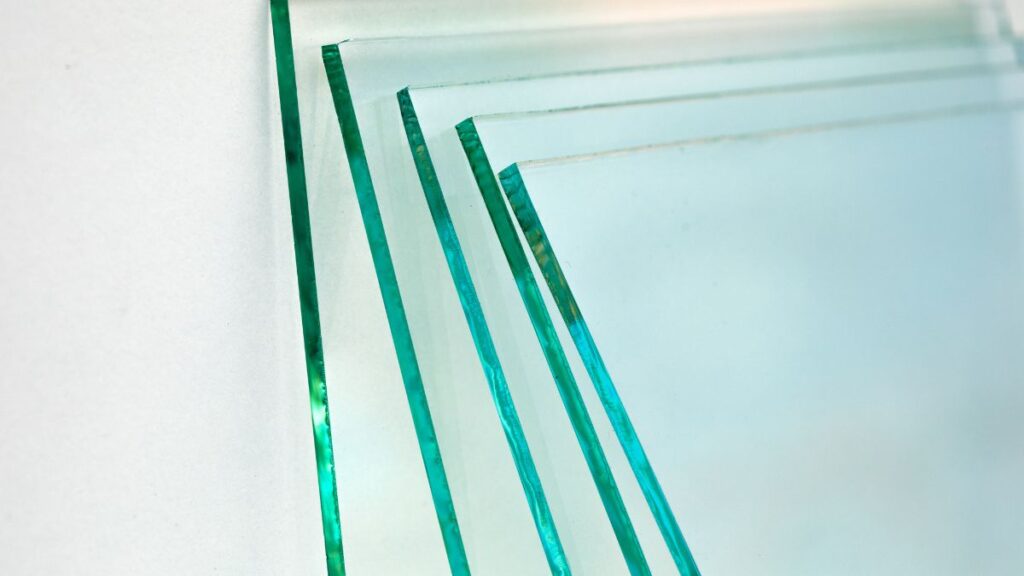 kaca tempered untuk smart film